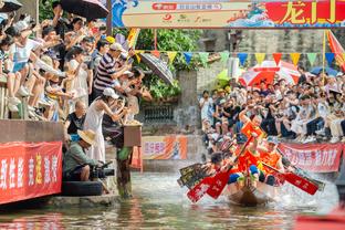 赵柏清致敬阿联：从看球到和大哥对位 他是值得一生学习的榜样